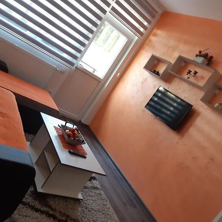 Apartman Hedonija Nova Varos Luaran gambar