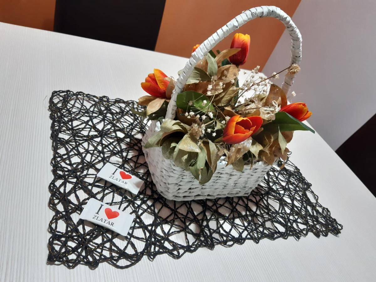 Apartman Hedonija Nova Varos Luaran gambar