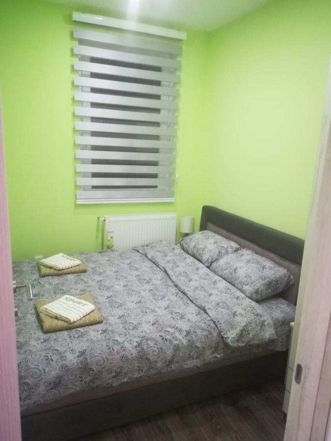 Apartman Hedonija Nova Varos Luaran gambar