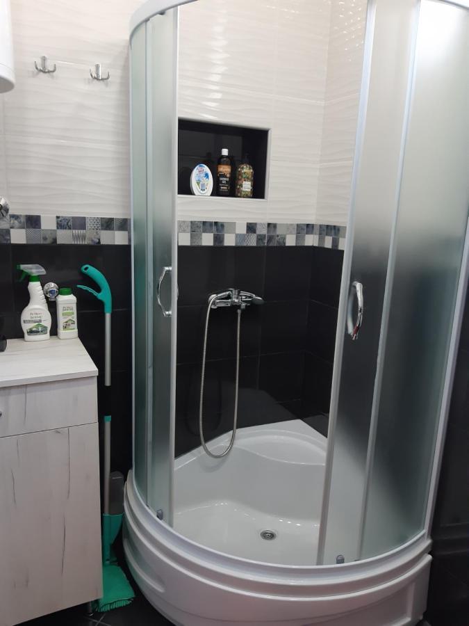 Apartman Hedonija Nova Varos Luaran gambar