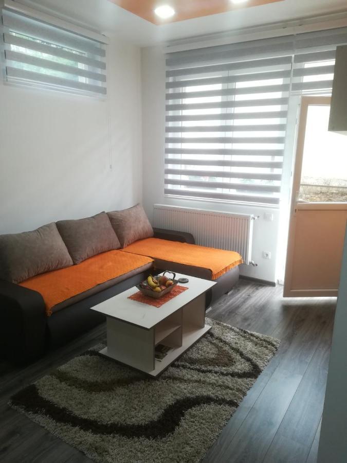 Apartman Hedonija Nova Varos Luaran gambar