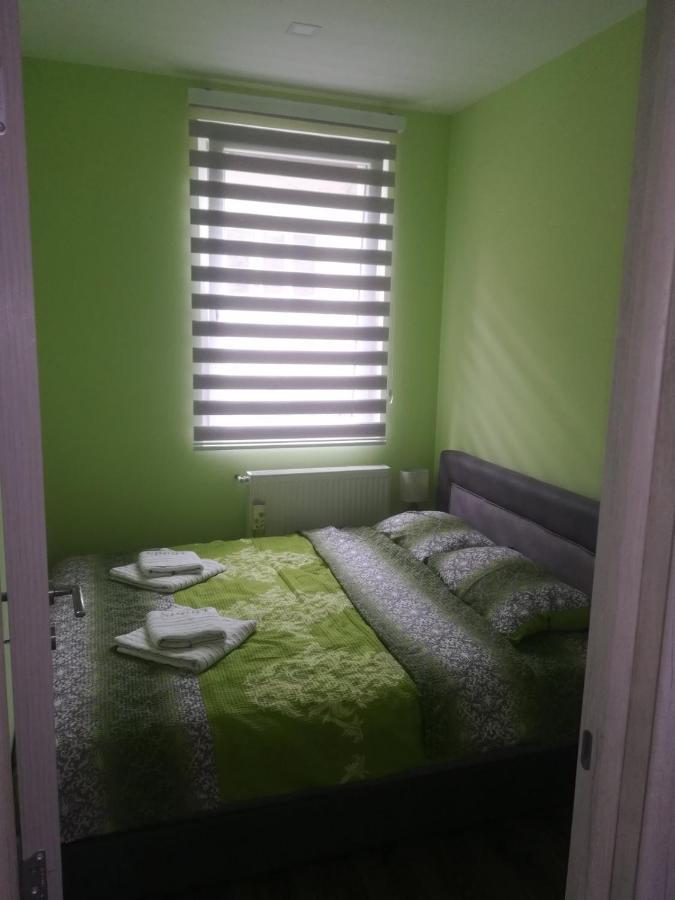 Apartman Hedonija Nova Varos Luaran gambar